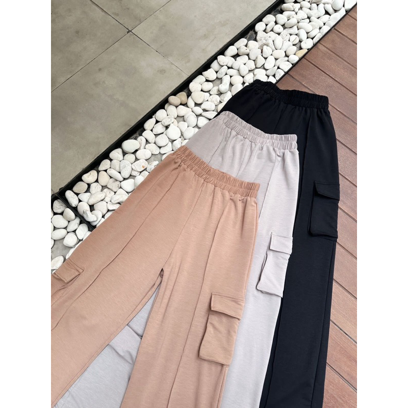 NONA TUKUBUU - Rose pants / Celana kargo babyterry