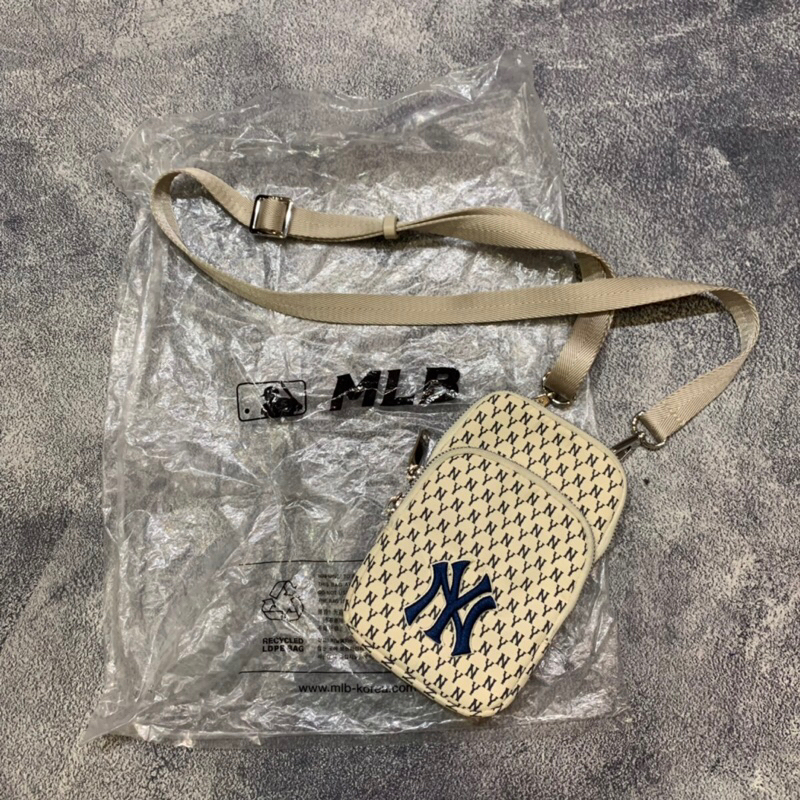 MLB Phone bag tas slempang preloved
