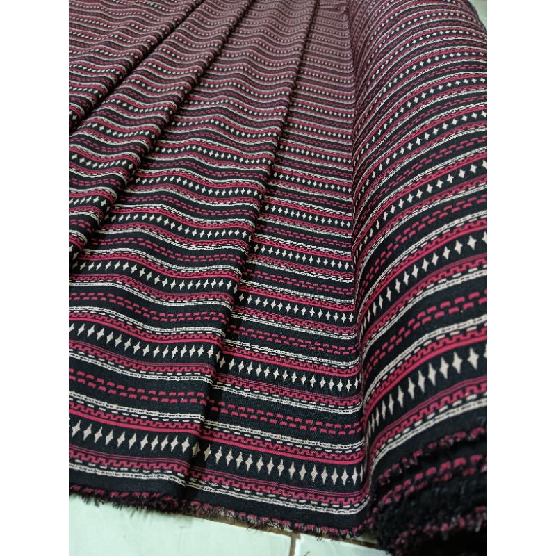 kain wolfeach - besway motif etnik  /kain bahan baju gamis  dress / celana kulot seragaman keluarga