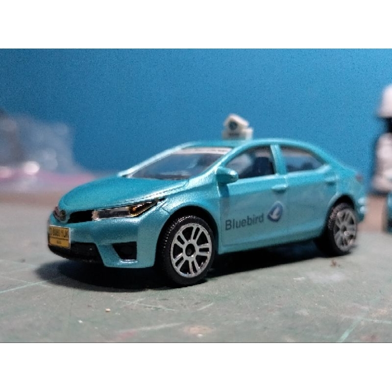 diecast miniatur taksi blue bird Toyota Vios limo