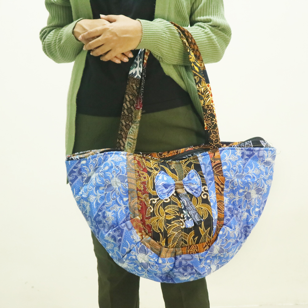 CANDARI TOTEBAG - TAS BATIK WANITA KAIN PERCA OLEH OLEH JOGJA