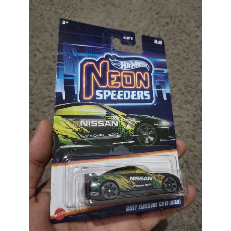 HOT WHEELS NEON SPEEDERS NISSAN GTR R35