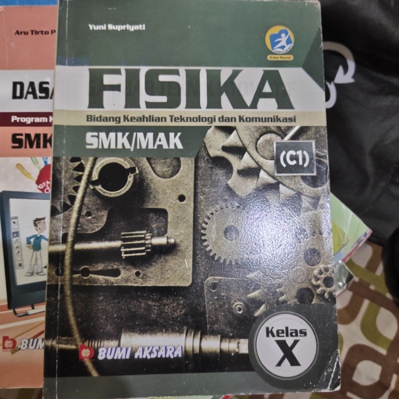 Buku Fisika SMK kelas 10 penerbit Bumi Aksara