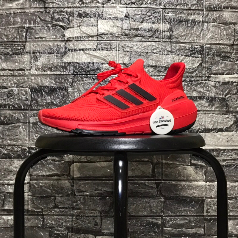 ADIDAS ULTRABOOST 23 LIGHT RED BLACK