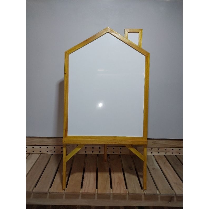 

papan kastum dengan ukuran T80xL60+peyanga+sepidol