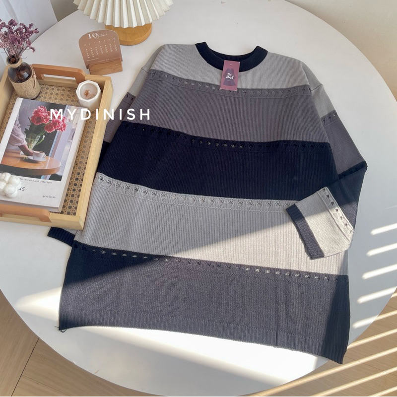 Mayra Sweater Rajut Wanita Motif Garis Kekinian