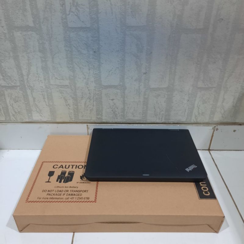 Notebook Lenovo yoga 11e Intel Celeron N3150 Flip 360° Tablet Touchscreen Ram 4GB/SSD 128Gb