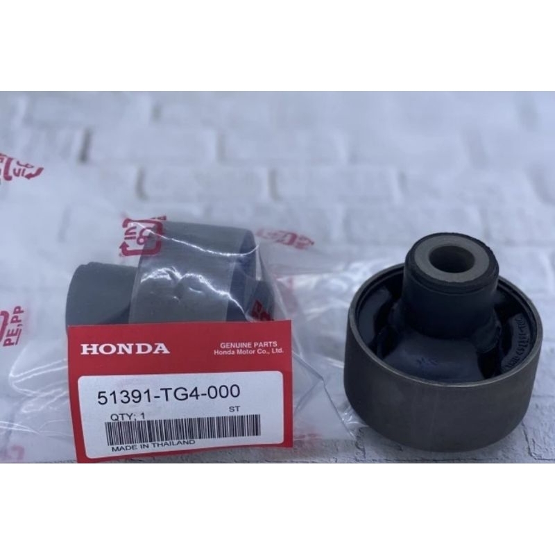 bushing arm besar brio /mobilio