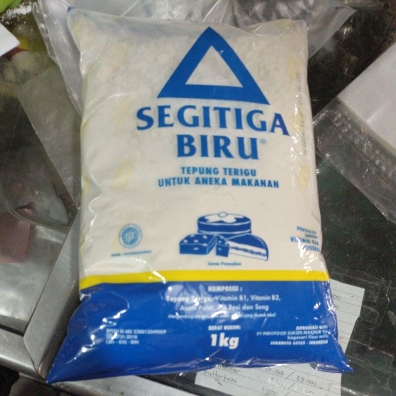 

tepung segitiga biru