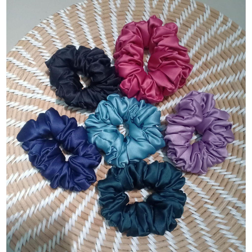 ⭐BAGUS⭐Scrunchie Ikat Rambut/Scrunchie hijab/Scrunchie satin