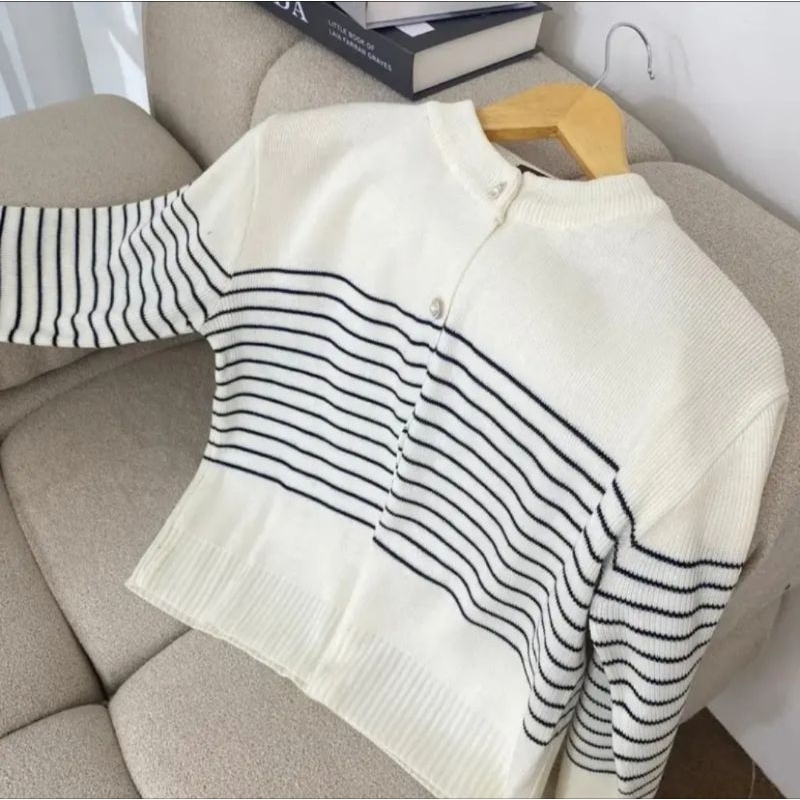 OUTWEAR BW STRIPE OUTER | RAJUT CARDIGAN WANITA TRENDY MURAH | OUTER CARDY RAJUT CARDIGAN | SWEATER CARDIGAN KANCING RAJUT BLASTER