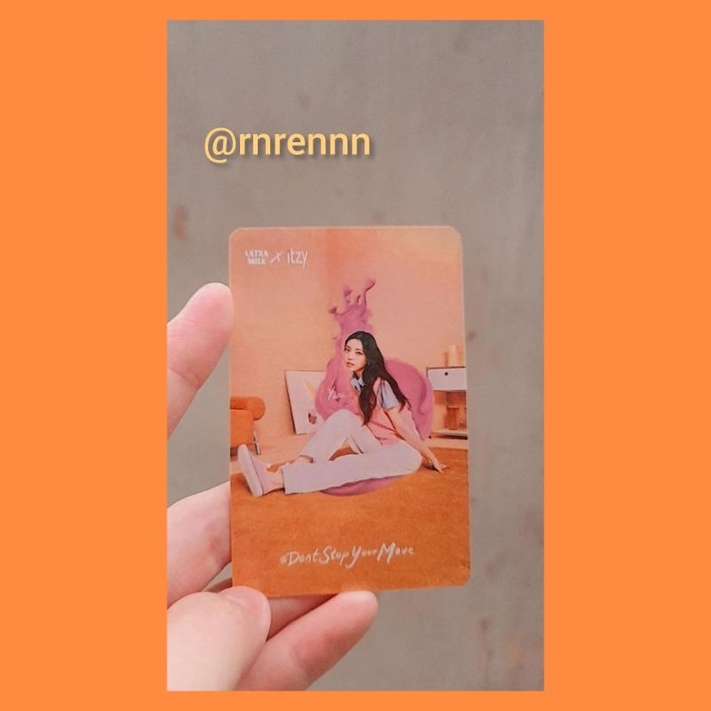 PHOTOCARD ITZY YUNA ULTRAMILK OFFICIAL HOLOGRAM