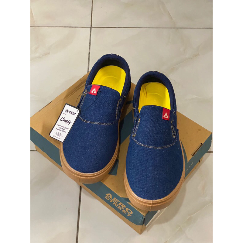 Aerostreet 41 Comfy Navy Gum Denim - Sepatu Slip On Pria Wanita