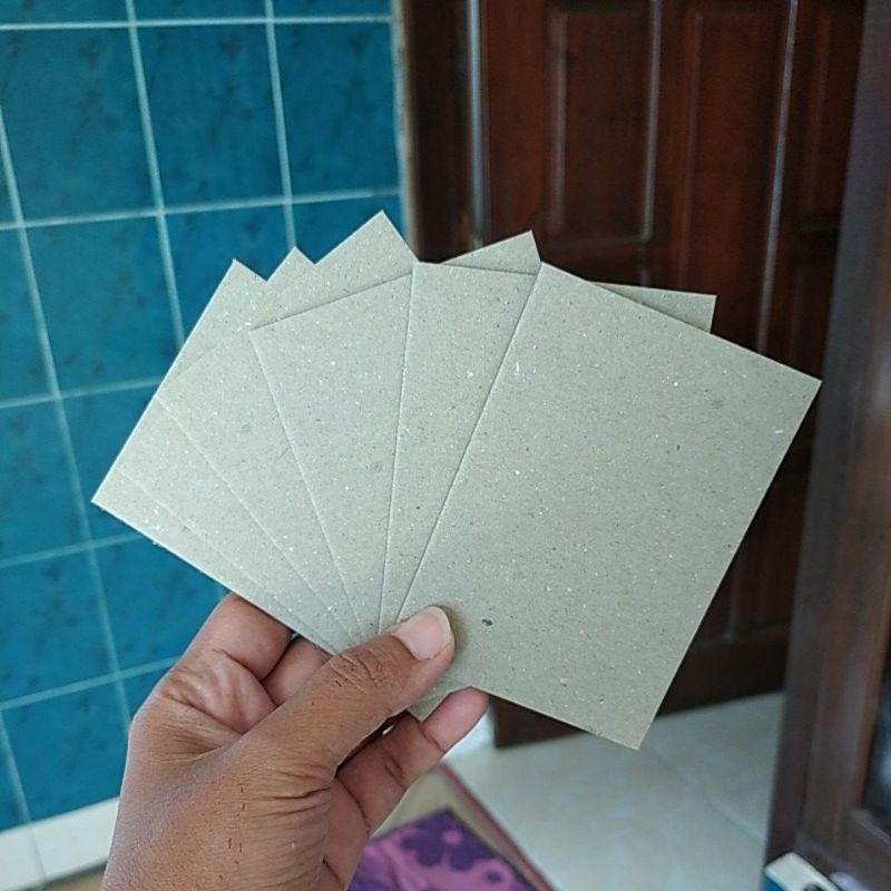 

grey board 1200gr ukuran 7x10cm