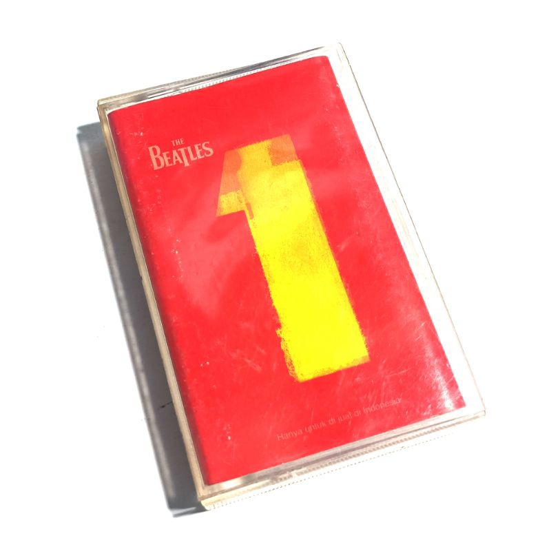 Kaset pita the beatles 1