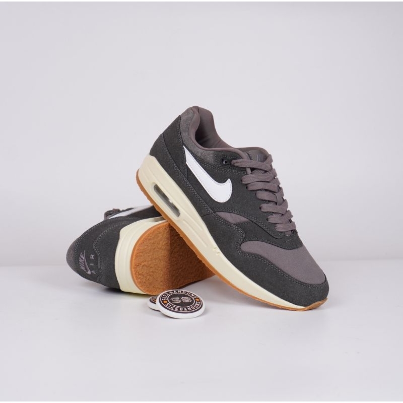 Sepatu Nike air max 1 crepe soft grey