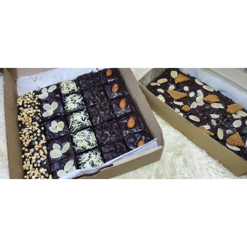 

BROWNIE BOX POTONG 25 / BROWNIES SEMARANG