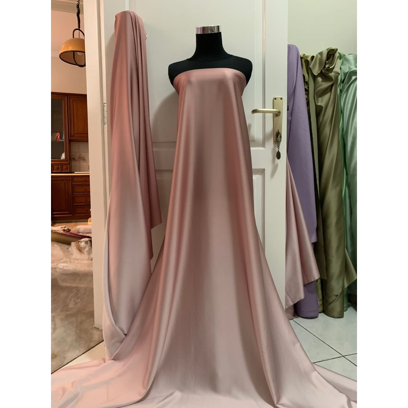 Bahan Kain Satin Armani Silk Gradasi Ombre Gradient 2 tone Warna Rosegold Nude