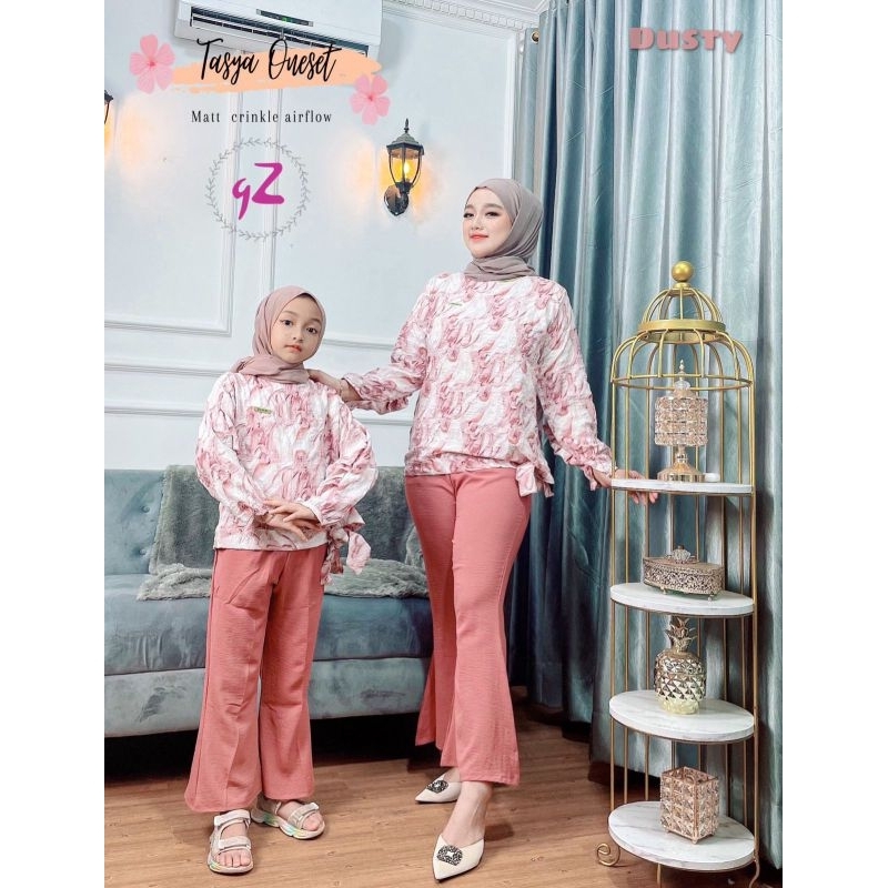 Oneset/Setcel setelan celana couple ibu dan anak ORI By Gwenza