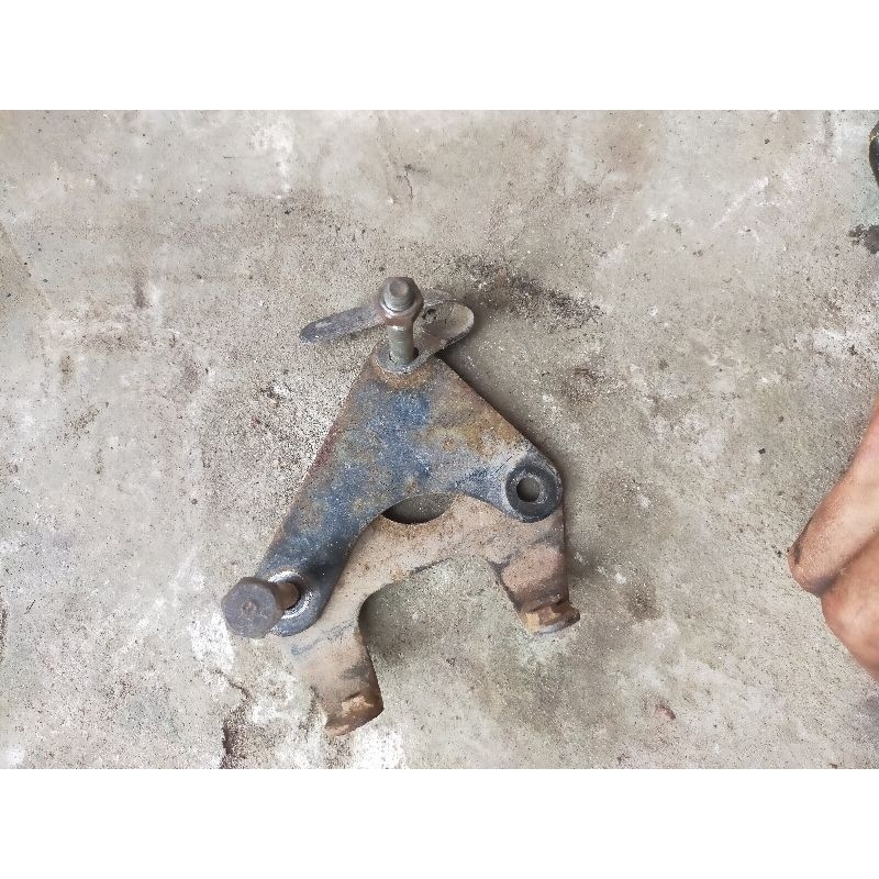 dudukan mesin breaket mesin honda gl100 gl125 cg100 cg125