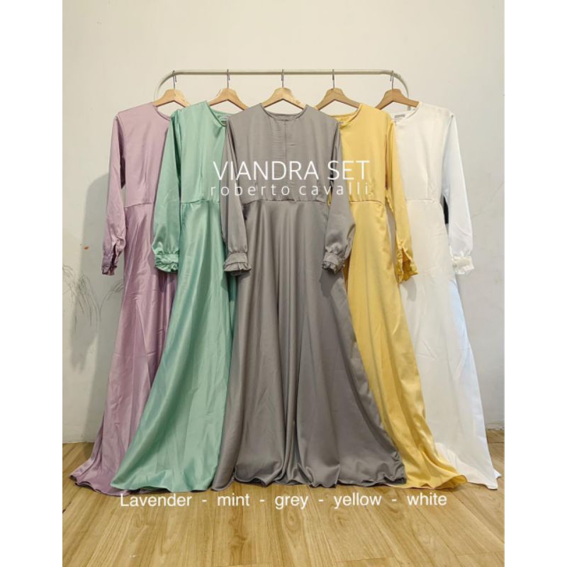 Viandra dress bahan saten cavali