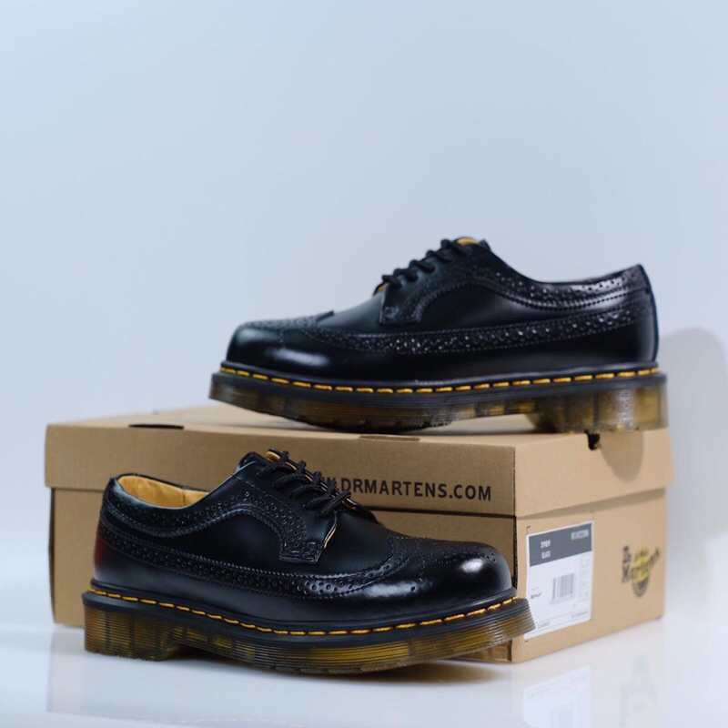 Dr . Martens 3989 Ys Black Smooth Wingtip Beogue