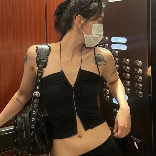 【AMY J】Sling Solid Color V-Neck Slim Fit Open Back Straight Neck 7572