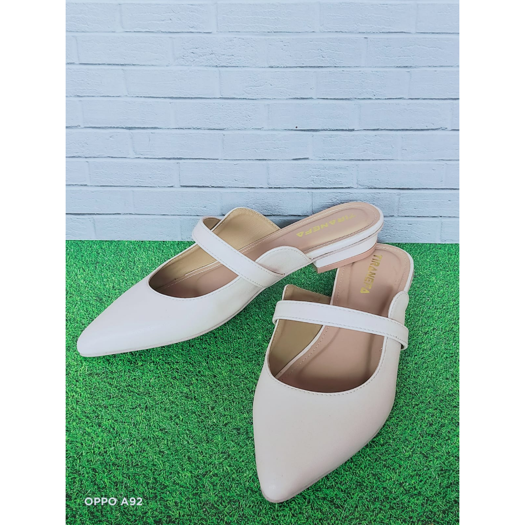 sandal flat shoes wanita / sandal bustong wanita