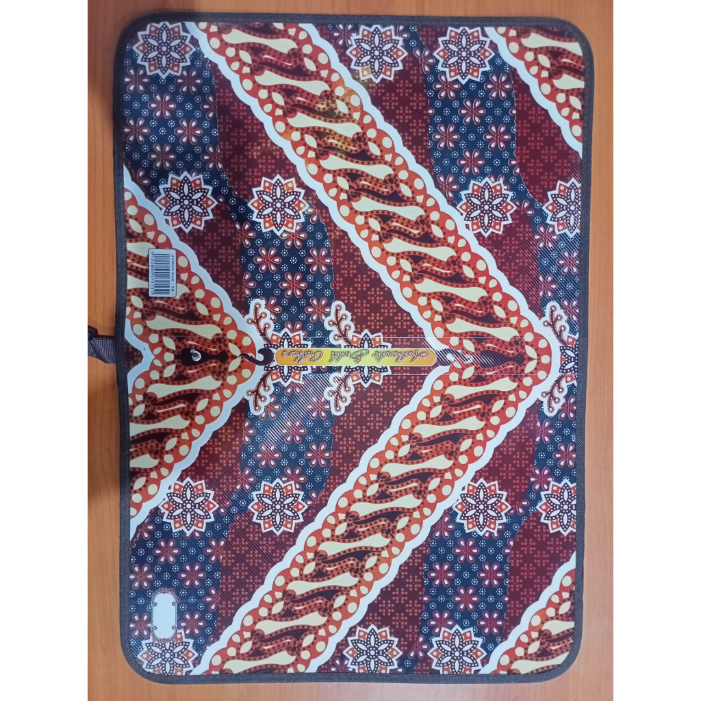 

Zipper Folio Batik