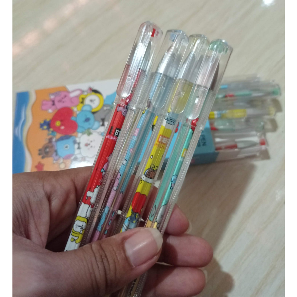 (12pcs) Pulpen Gel Segitiga Motif BTS 0,38 mm Lucu Warna-Warni Kartun Murah Grosir/ Pen Bolpoint Gel Karakter bts