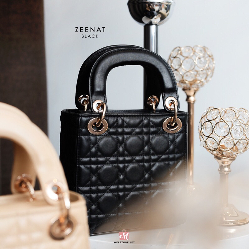 Damelia Zeenat Bag Wanita