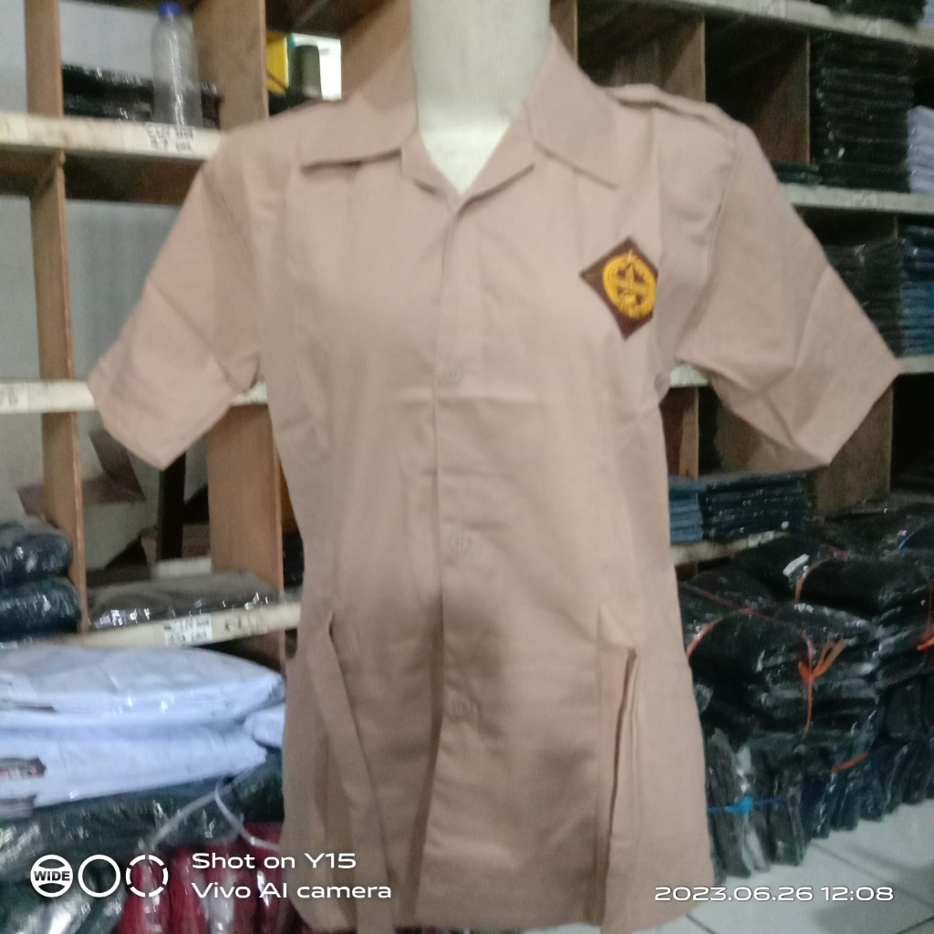 SERAGAM PRAMUKA LENGAN PENDEK PEREMPUAN SMP/SMA BAJU PRAMUKA SAKU BAWAH LENGAN PENDEK PEREMPUAN SERA