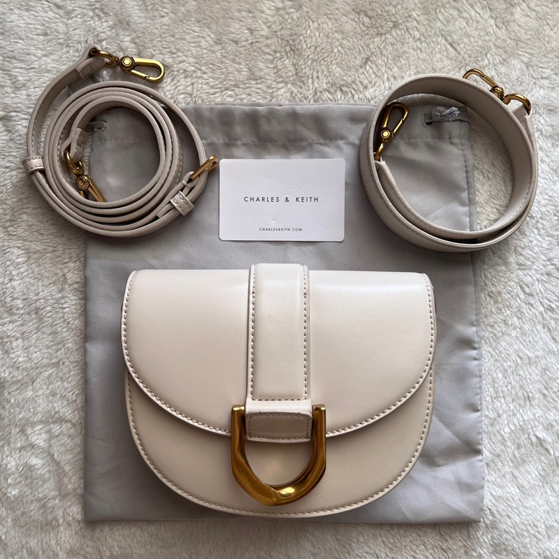 Tas Charles and Keith Gabine Small Saddle Bag in Cream Original Preloved