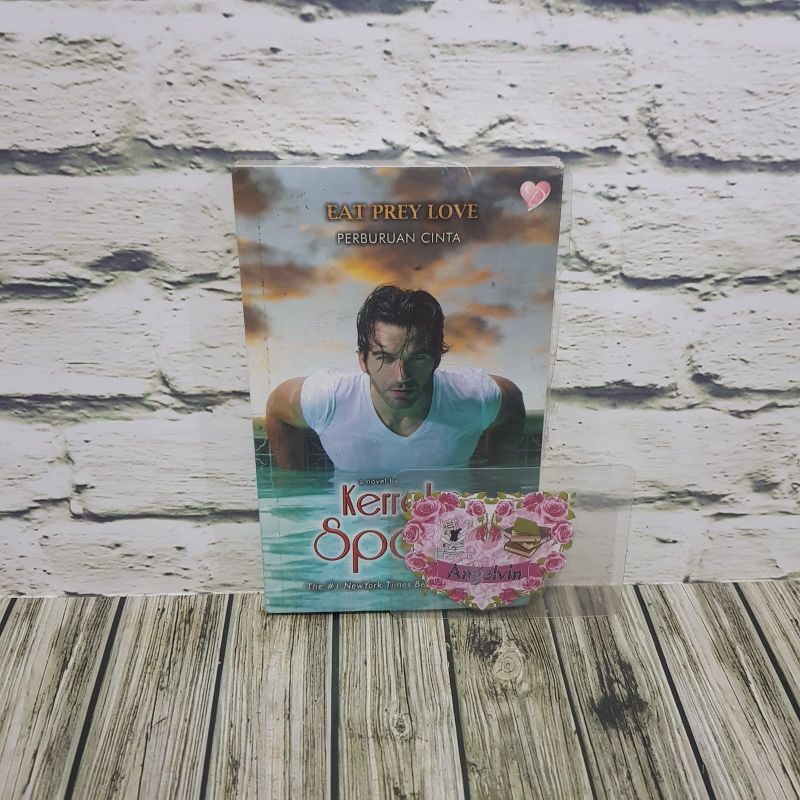 Novel Eat Prey Love - Perburuan Cinta by Kerrelyn Sparks