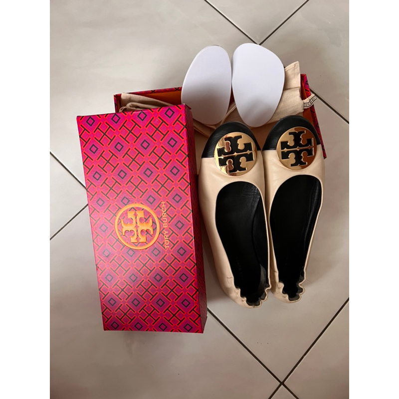 Sepatu Flat shoes Tory burch Warna Hitam Dan Coklat