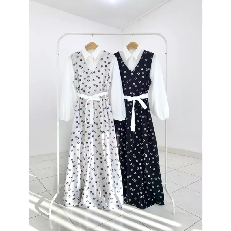 Eri Overall - Set  Overall Motif Bunga Floral Daisy Monocrome Korean Style Retro