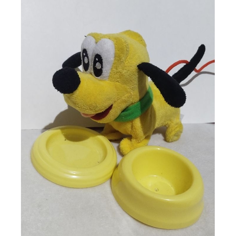 boneka anjing pluto