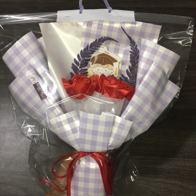 Buket Wisuda Foto dan Bunga Pita, Bouquet, Bucket