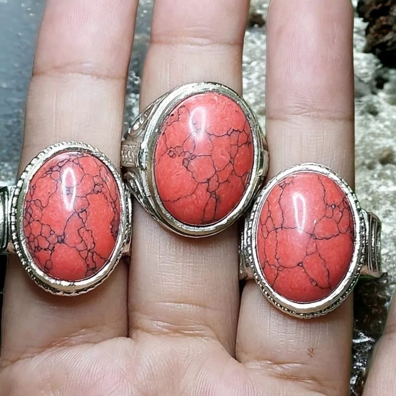 cincin batu akik pirus Merah Urat hitam