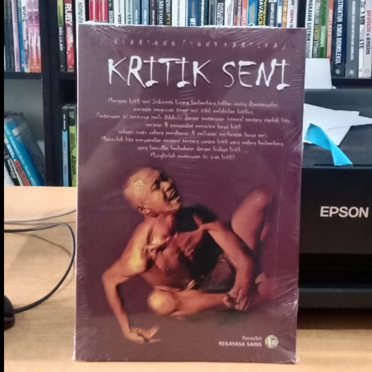 BUKU KRITIK SENI