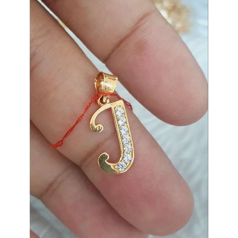 liontin huruf J emas 70% 700 70 % 16 k