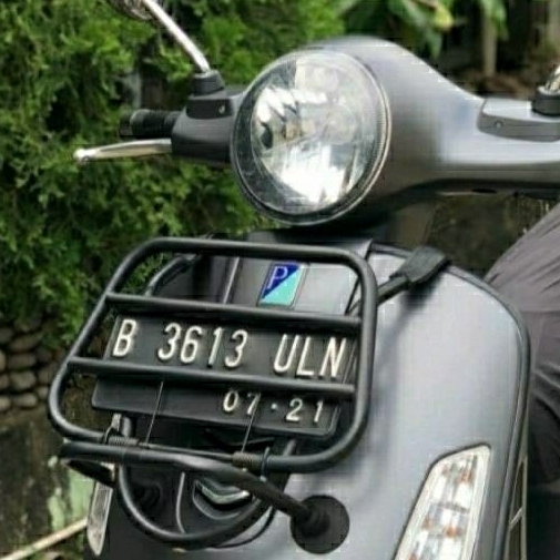 Front Rack/Rak depan buat Vespa modern Gts.Aksesoris Rak depan vespa modern