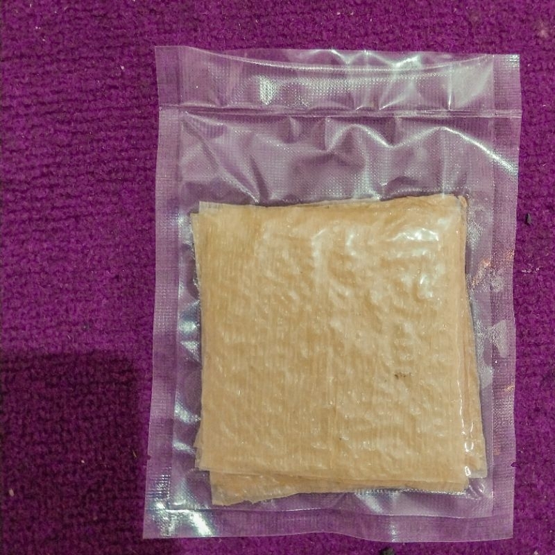 

Kulit tahu lembaran 10cm x 10cm repack harga satuan dan GROSIR!