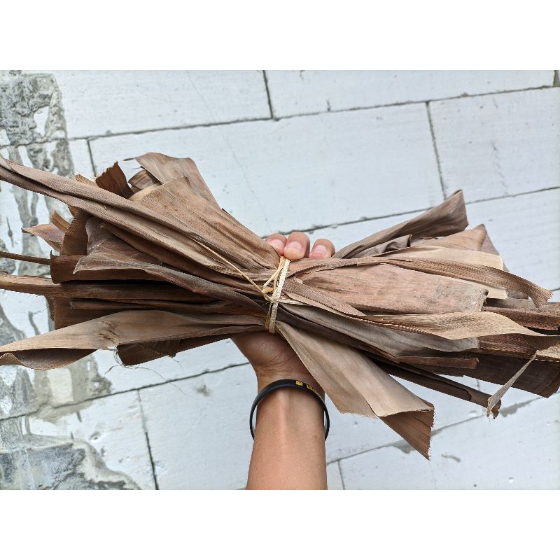 Daun pisang kering/klaras