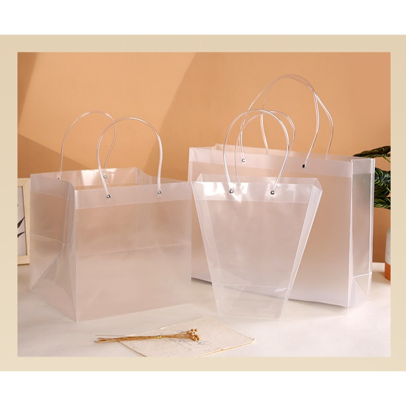 

Tas Mika PP Doff Polos Transparan Tali Bening | Goodie Bag | Tas Hampers | Tas Bingkisan | Tas Souvenir Doff Polos Transparan Tali Bening - SQUARE BESAR