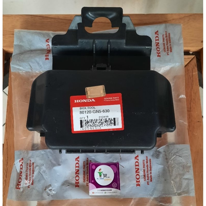 Toolbox Tool Box Bagasi Jok Astrea Grand Legenda Original AHM