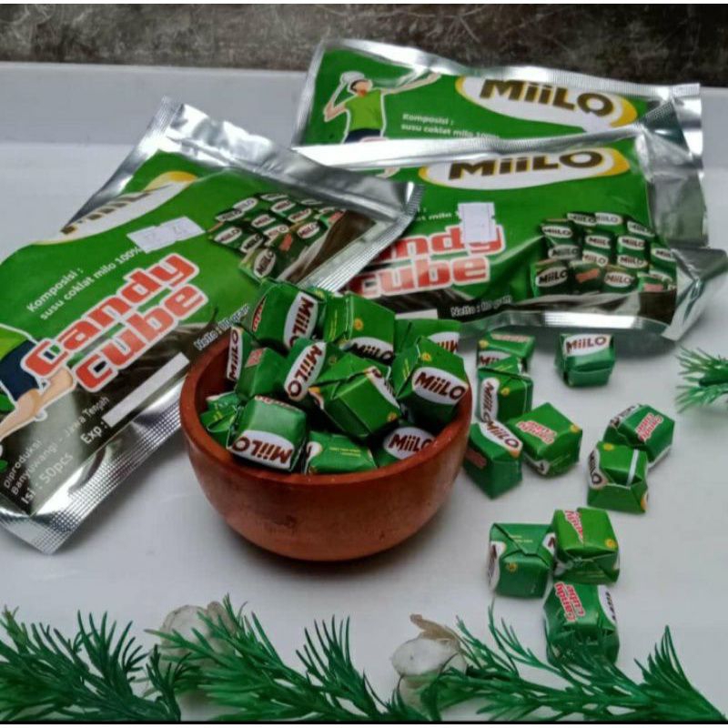 

Permen Milo cube isi 50