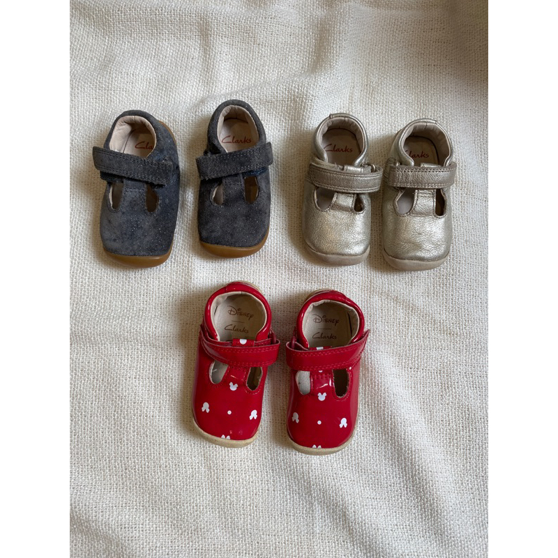 preloved original Clarks leather baby shoes / sepatu anak