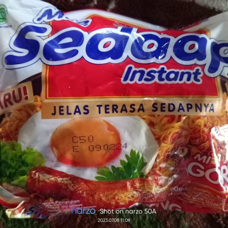 

Mie sedaap goreng