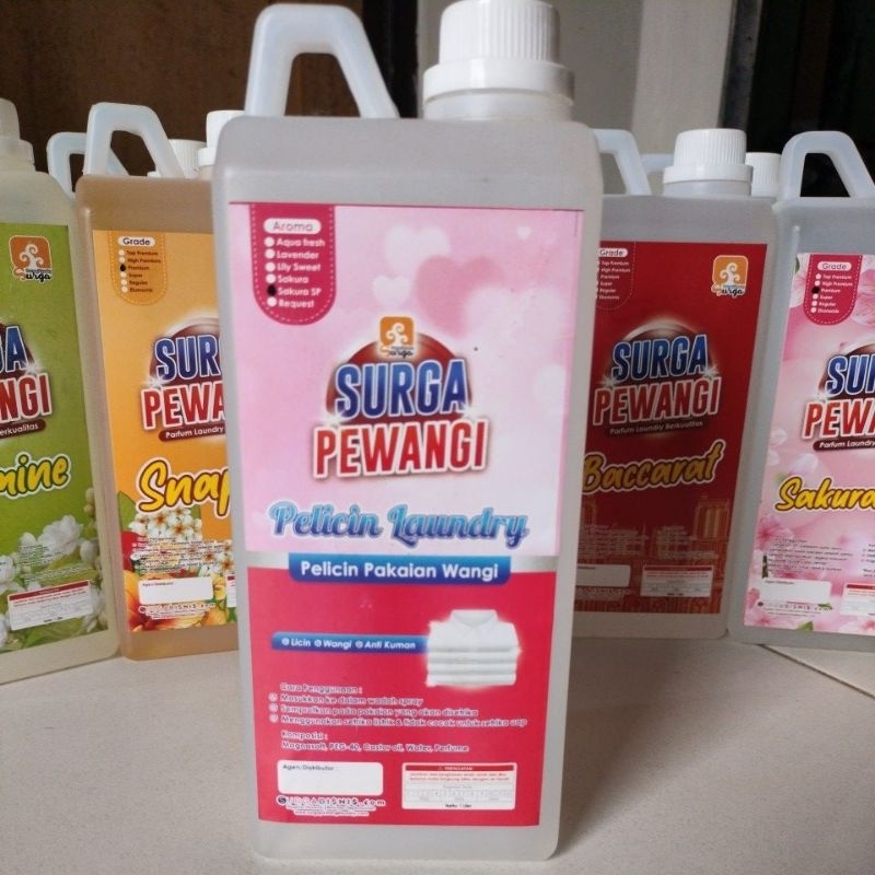 Pelicin Pakaian Wangi/Pelicin Laundry Bening Surga Pewangi
